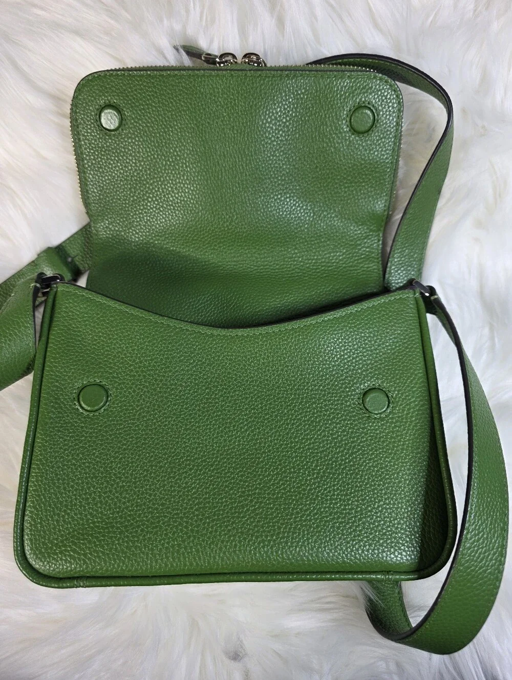 Kate Spade New York Run Around crossbody bag Pebbled Leather Like New